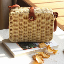 Load image into Gallery viewer, Box straw bag